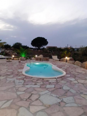 4 bedrooms villa with private pool jacuzzi and enclosed garden at Buseto Palizzolo 6 km away from the beach